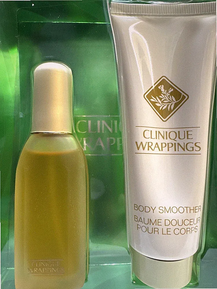 clinique wrappings 0.85 perfume spray & 3.4oz body smoother distressed box